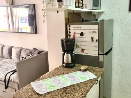 Bel appartement climatisé en bord de plage avec piscine et parking à La Pineda - Photo 8