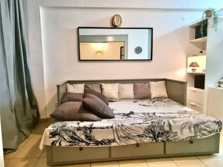 Bel appartement climatisé en bord de plage avec piscine et parking à La Pineda - Photo 12