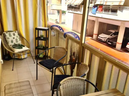 Bel appartement climatisé en bord de plage avec piscine et parking à La Pineda - Photo 16