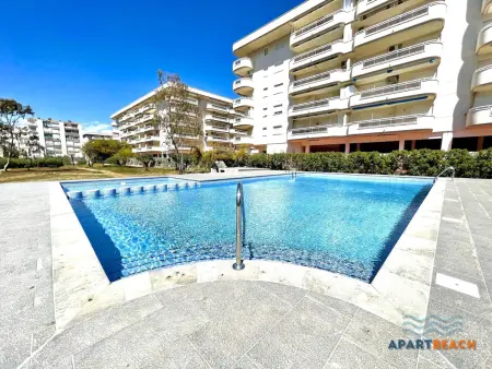 Bel appartement climatisé en bord de plage avec piscine et parking à La Pineda - Photo 19