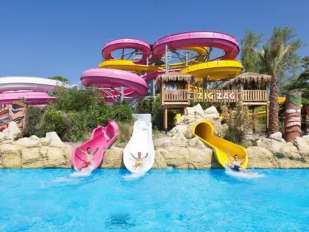 Bel appartement climatisé en bord de plage avec piscine et parking à La Pineda - Photo 21