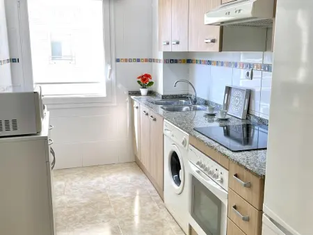 Bel appartement climatisé proche plage avec piscine, à La Pineda - Photo 12