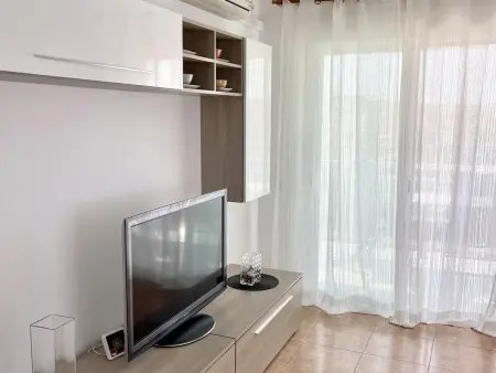 Bel appartement climatisé avec piscines et activités à La Pineda - Photo 13