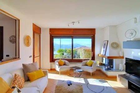 LUN - Casa Luna, Maison à Luino avec jardin et vue sur la ville - Photo 6
