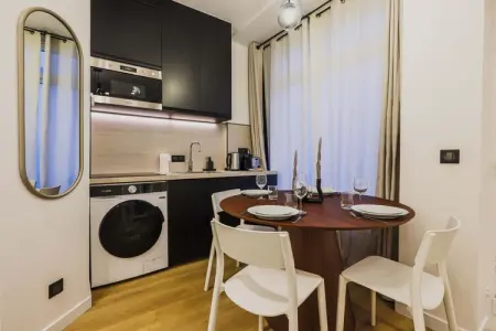 RECOUVRANCE, Superbe duplex 2 pièces Centre de Paris - Photo 2