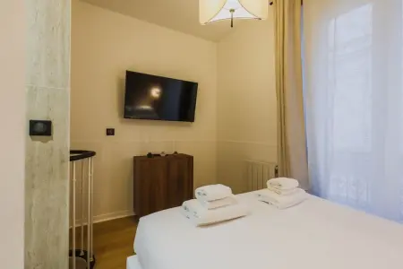RECOUVRANCE, Superbe duplex 2 pièces Centre de Paris - Photo 9
