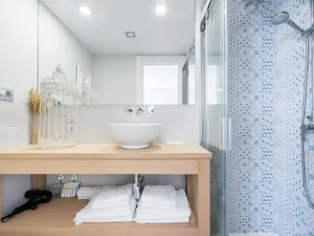 Appartement de luxe en bord de mer avec piscine, parking et Wi-Fi à Malaga - Photo 15