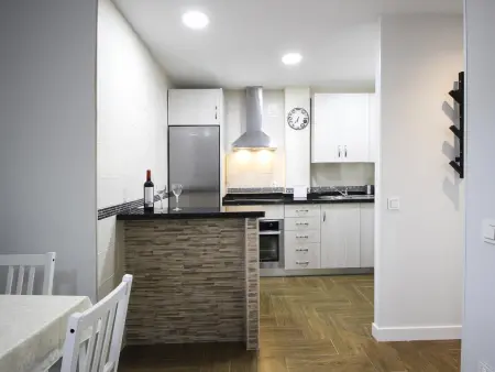 Appartement rénové 1 chambre près de la plage avec parking & climatisation à Málaga - Photo 5