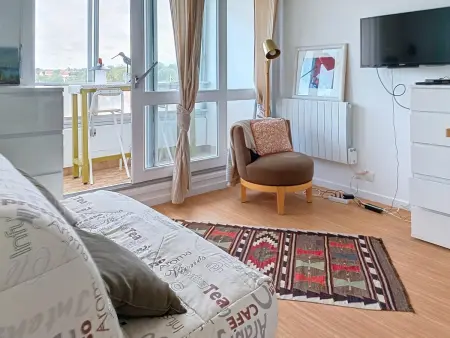 Studio lumineux avec vue sur port, parking et wifi - Photo 5
