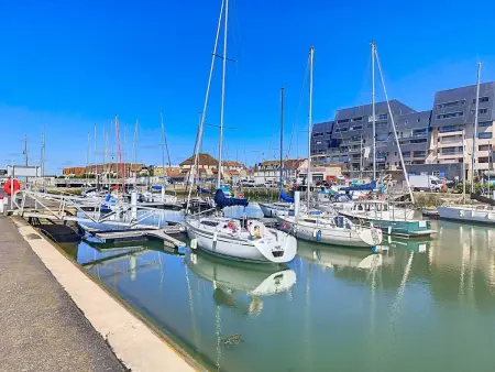 Studio lumineux avec vue sur port, parking et wifi - Photo 10