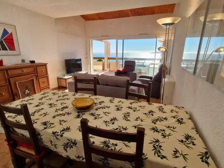 Appartement 2 pièces avec climatisation, terrasse, piscine et parking, près de la mer à Ste Maxime - Photo 8