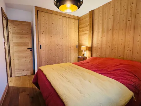 Appartement moderne 4 pièces, proche des remontées, parking inclus - Photo 4