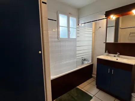 Appartement rénové proche Thermes avec piscine et Wi-Fi - Photo 11