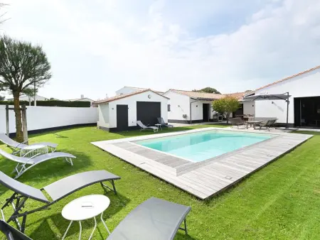 Maison spacieuse Ile de Ré avec piscine et parking privé - Photo 1
