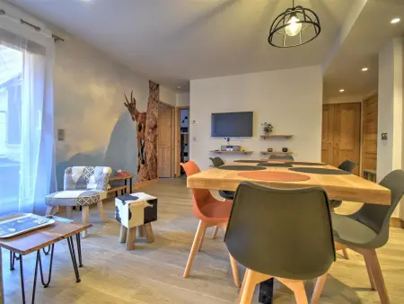 Appartement Charmant avec Terrasse au Centre de Morzine - Photo 1