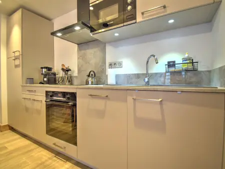 Appartement Charmant avec Terrasse au Centre de Morzine - Photo 5