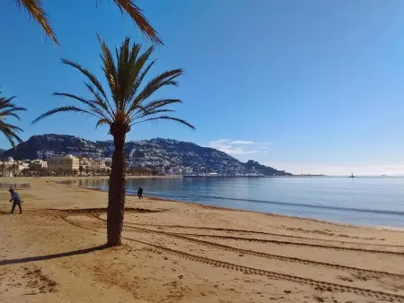 Charmant appartement à 300m de la plage de Santa Margarita, Roses, idéal pour les familles. - Photo 16