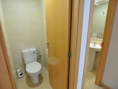 Bienvenido a nuestro acogedor apartamento en alquiler en Roses, Costa Brava! A solo 300 metros de la hermosa playa de Santa Margarita. - Photo 22
