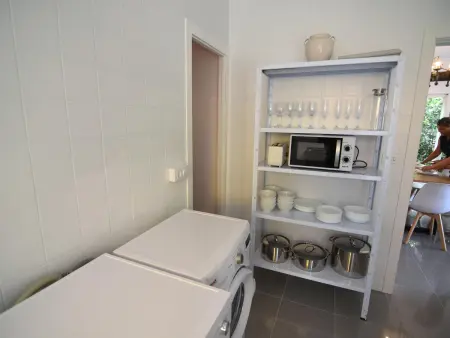 Maison Spacieuse à Roses, Idéale pour Familles et Groupes, Proche de la Plage et Piscine Communautaire - Photo 12