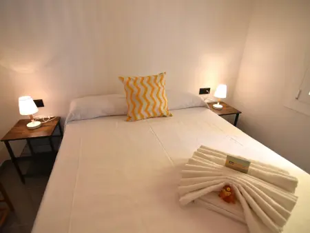Maison Spacieuse à Roses, Idéale pour Familles et Groupes, Proche de la Plage et Piscine Communautaire - Photo 18