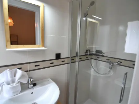 Maison Spacieuse à Roses, Idéale pour Familles et Groupes, Proche de la Plage et Piscine Communautaire - Photo 21