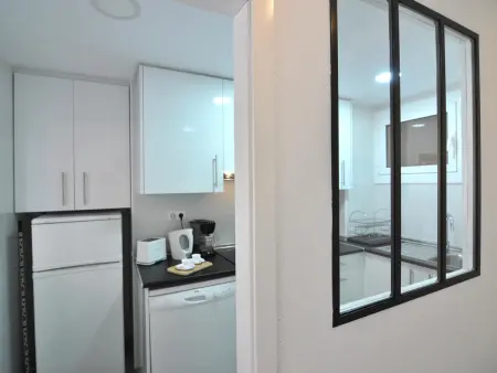 Charmant appartement à Roses à 300m de la plage avec terrasse, clim, cuisine équipée et TV satellite - Photo 14