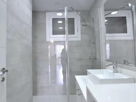 Charmant appartement à Roses à 300m de la plage avec terrasse, clim, cuisine équipée et TV satellite - Photo 23
