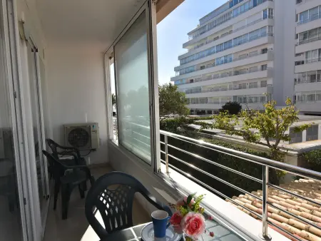 Charmant appartement en bord de mer avec piscine, à Roses, Costa Brava, idéal pour 4-5 personnes - Photo 3