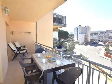 Appartement Confortable à Roses, à 300m de la Plage, avec Terrasse et Parking - Photo 3