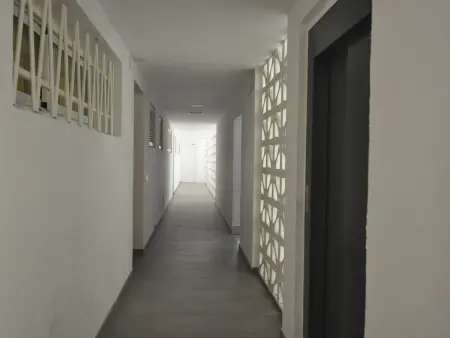 Appartement Confortable à Roses, à 300m de la Plage, avec Terrasse et Parking - Photo 20