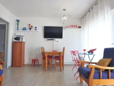 Appartement en Front de Mer à Roses, 2 Chambres, Piscine, Wi-Fi Gratuit, Réservez Maintenant! - Photo 5