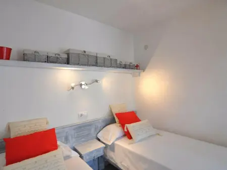 Appartement en Front de Mer à Roses, 2 Chambres, Piscine, Wi-Fi Gratuit, Réservez Maintenant! - Photo 11