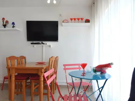 Appartement en Front de Mer à Roses, 2 Chambres, Piscine, Wi-Fi Gratuit, Réservez Maintenant! - Photo 12