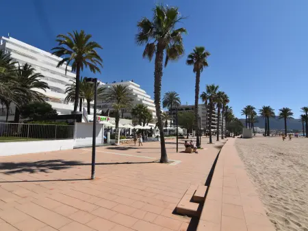 Appartement en Front de Mer à Roses, 2 Chambres, Piscine, Wi-Fi Gratuit, Réservez Maintenant! - Photo 31
