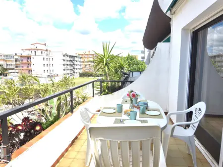 Studio Confortable à 200m de la Plage à Roses, Costa Brava - Parfait pour 4 Personnes! - Photo 1