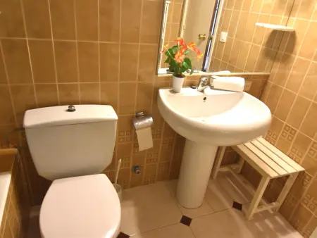 Studio Confortable à 200m de la Plage à Roses, Costa Brava - Parfait pour 4 Personnes! - Photo 12