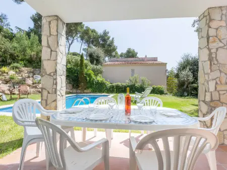Villa à Tamariu avec Piscine Privée, Proche Plage, BBQ, Jardin, et Garage - Photo 1