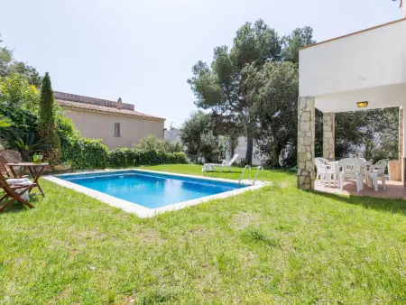 Villa à Tamariu avec Piscine Privée, Proche Plage, BBQ, Jardin, et Garage - Photo 10