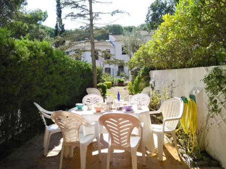 Maison mitoyenne avec jardin et terrasse, 800m de la plage, jusqu'à 8 pers, animaux admis - Photo 8