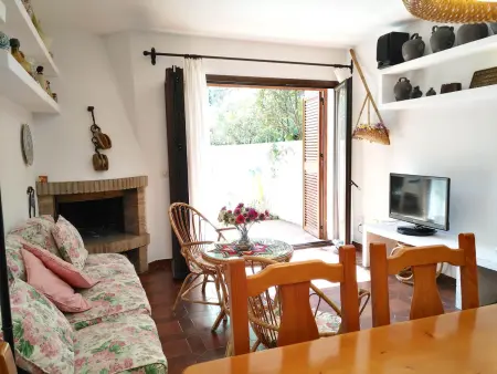 Maison mitoyenne avec jardin et terrasse, 800m de la plage, jusqu'à 8 pers, animaux admis - Photo 11