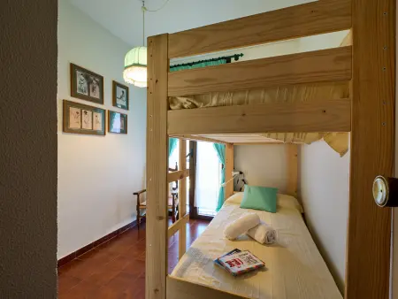 Maison mitoyenne avec jardin et terrasse, 800m de la plage, jusqu'à 8 pers, animaux admis - Photo 16