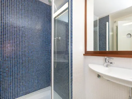 Appartement moderne à Calella de Palafrugell, terrasse spacieuse, parking inclus - Photo 10