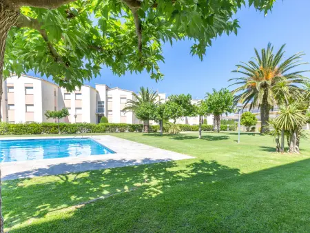 Appartement rénové à Calella - piscine, proche plage, terrasse, parking inclus - Photo 1