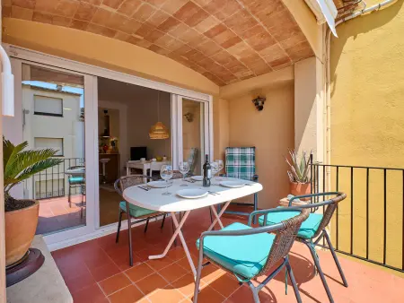 Appartement rénové à Llafranc pour 6 pers., clim, lave-vaisselle, proche mer et commerces - Photo 3
