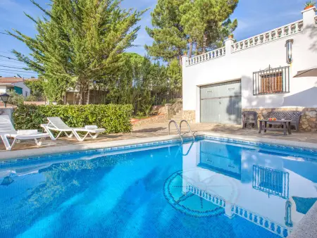 Villa à Lloret de Mar pour 7 personnes avec piscine privée et terrasse à 8 km de la plage - Photo 1