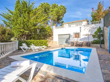 Villa à Lloret de Mar pour 7 personnes avec piscine privée et terrasse à 8 km de la plage - Photo 7