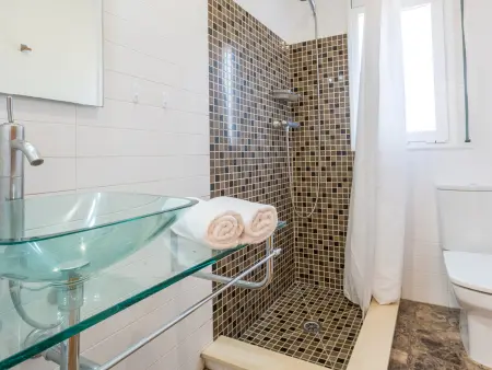 Villa à Lloret de Mar avec piscine privée, proche plage, pour 6 personnes, parking inclus - Photo 13