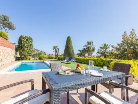 Villa à Blanes: Piscine privée, jardin, parking, proche plage, pour 6 pers. - Photo 1