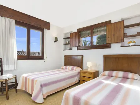 Villa à Blanes: Piscine privée, jardin, parking, proche plage, pour 6 pers. - Photo 13