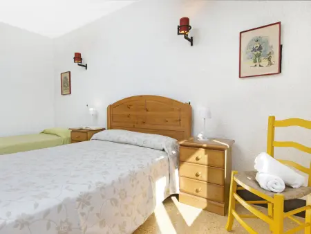 Villa à Blanes: Piscine privée, jardin, parking, proche plage, pour 6 pers. - Photo 15